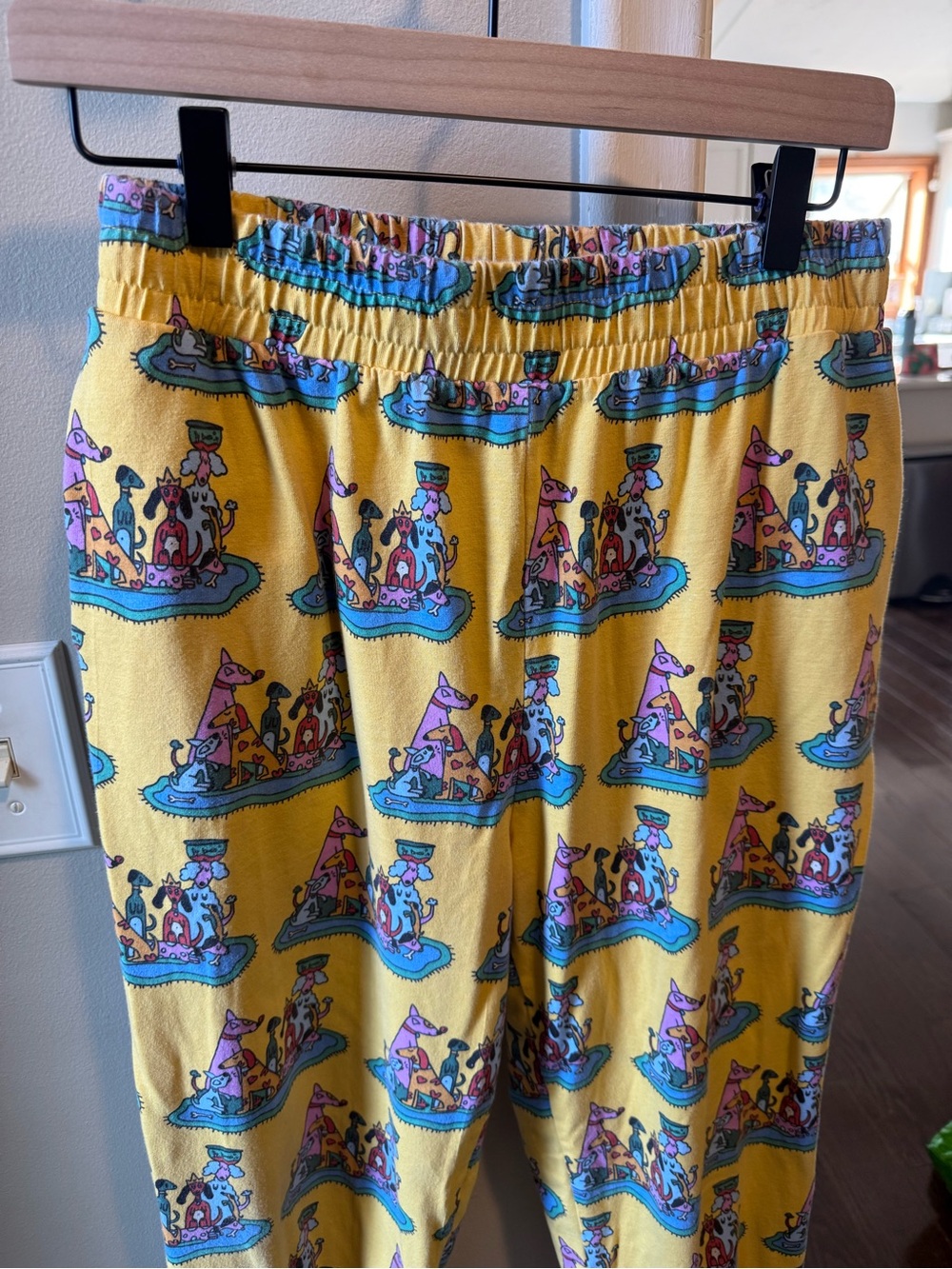 Nooworks Jogger Pants with Multicolor dogs - Picture 3 of 6